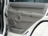 2006 Jeep Commander  Door Panel