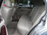 2006 Lincoln Town Car Signature Limited Medium Light Stone Interior