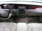 2006 Lincoln Town Car Signature Limited Dashboard