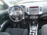 2011 Mitsubishi Outlander ES Dashboard