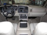 2004 Chevrolet Suburban 1500 LT Dashboard