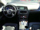 2010 Audi Q7 3.0 TDI quattro Dashboard