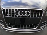 2011 Audi Q7 3.0 TFSI quattro Marks and Logos