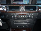 2006 BMW 3 Series 330xi Sedan Controls
