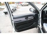 2004 Nissan Pathfinder SE 4x4 Door Panel