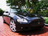 Nero Carbonio (Black) Maserati Quattroporte in 2009