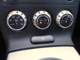 2008 Nissan 350Z Coupe Controls