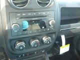 2011 Jeep Patriot Sport 4x4 Controls