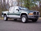 2001 Dodge Dakota SLT Quad Cab 4x4 Front 3/4 View