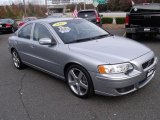 2007 Volvo S60 R AWD Front 3/4 View