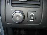 2010 Buick Lucerne CXL Special Edition Controls