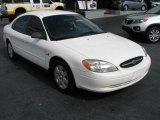 2000 Ford Taurus LX Front 3/4 View