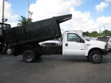 1999 Ford F450 Super Duty XL Regular Cab Chassis Bucket Truck Exterior