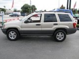 Champagne Pearlcoat Jeep Grand Cherokee in 2000