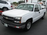 2006 Chevrolet Silverado 1500 Extended Cab Front 3/4 View