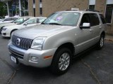2007 Mercury Mountaineer AWD Front 3/4 View