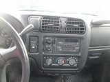1998 Chevrolet S10 LS Regular Cab Controls