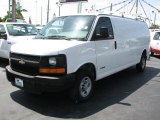 2006 Chevrolet Express 3500 Extended Commercial Van Front 3/4 View