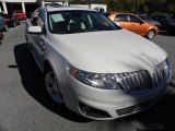 2010 White Platinum Metallic Tri-Coat Lincoln MKS FWD #39943600
