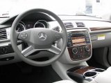 2011 Mercedes-Benz R 350 BlueTEC 4Matic Ash Interior
