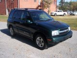 2003 Chevrolet Tracker LT Hard Top Front 3/4 View