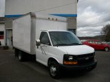 2006 Chevrolet Express 3500 Cutaway Moving Van Front 3/4 View