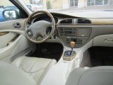 2000 Jaguar S-Type 3.0 Dashboard