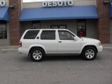 2002 Glacier White Pearl Nissan Pathfinder LE #40353268