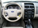 2009 Ford Escape Hybrid Limited 4WD Dashboard