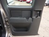 2005 Chevrolet Silverado 1500 LS Extended Cab 4x4 Door Panel