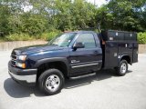 2006 Chevrolet Silverado 2500HD LT Regular Cab 4x4 Chassis Front 3/4 View