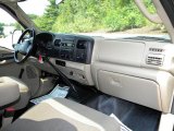 2005 Ford F350 Super Duty XL Regular Cab Chassis Dashboard