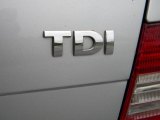 2003 Volkswagen Jetta GLS TDI Sedan Marks and Logos