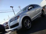 Ice Silver Metallic Audi Q7 in 2010