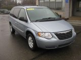 2005 Chrysler Town & Country Touring