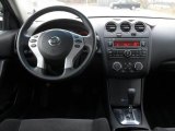 2009 Nissan Altima 3.5 SE Dashboard
