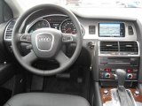 2011 Audi Q7 3.0 TDI quattro Dashboard