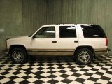 Olympic White Chevrolet Tahoe in 1997