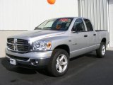 Bright Silver Metallic Dodge Ram 1500 in 2008