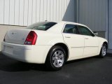 2007 Chrysler 300 Stone White