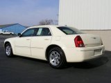 2007 Chrysler 300 Stone White