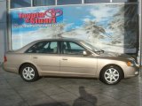 2002 Desert Sand Metallic Toyota Avalon XLS #40880193