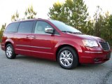 2008 Deep Crimson Crystal Pearlcoat Chrysler Town & Country Limited #40962325