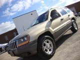 2000 Champagne Pearlcoat Jeep Grand Cherokee Laredo 4x4 #41022814
