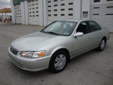 2000 Toyota Camry LE Front 3/4 View