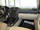 2011 Volkswagen Jetta SE SportWagen Dashboard