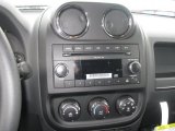 2011 Jeep Patriot Sport 4x4 Controls