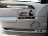 2006 Lincoln Town Car Signature Limited Door Panel