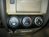 2006 Honda CR-V LX Controls
