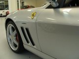 Ferrari 575M Maranello 2005 Badges and Logos